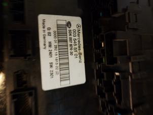 Gebruikte Module Bodycontrol Mercedes C (W203) Prijs € 100,00 Margeregeling aangeboden door Umit Sloperij