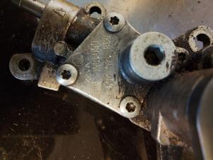 Gebruikte Dieselpomp Seat Altea (5P1) 2.0 TDI 16V Prijs € 80,00 Margeregeling aangeboden door Umit Sloperij