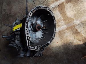 Gebruikte Versnellingsbak Renault Megane II (BM/CM) 1.9 dCi 115 Prijs € 150,00 Margeregeling aangeboden door Umit Sloperij