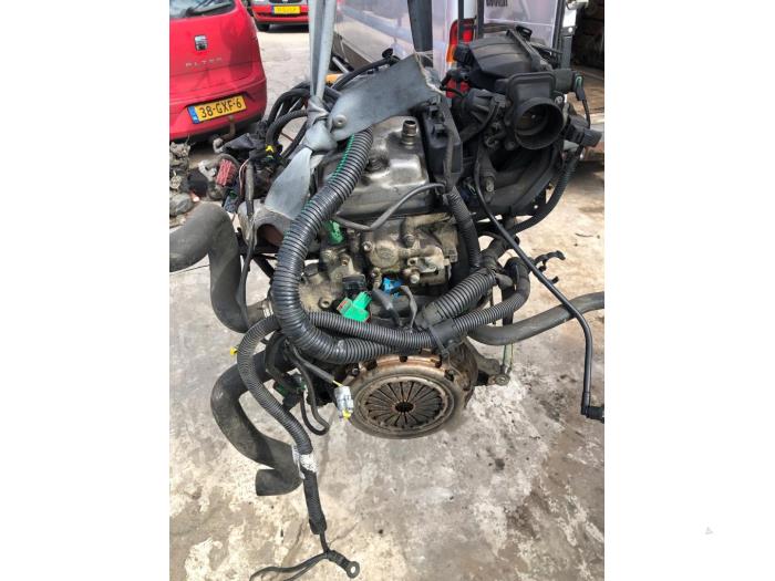 Motor van een Citroën Xsara Picasso (CH) 1.6 2003