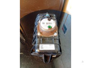 Używane Poduszka powietrzna prawa (deska rozdzielcza) Mini Mini (F56) 1.5 12V Cooper Cena € 75,00 Procedura marży oferowane przez Umit Sloperij