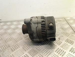 Gebruikte Dynamo Nissan Micra (K11) 1.3 LX,SLX 16V Prijs € 20,00 Margeregeling aangeboden door Autohandel & Demontage Weteringbrug