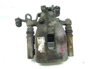 Gebruikte Remklauw (Tang) links-achter Citroen Berlingo 1.6 Hdi, BlueHDI 75 Prijs € 20,00 Margeregeling aangeboden door Autohandel & Demontage Weteringbrug