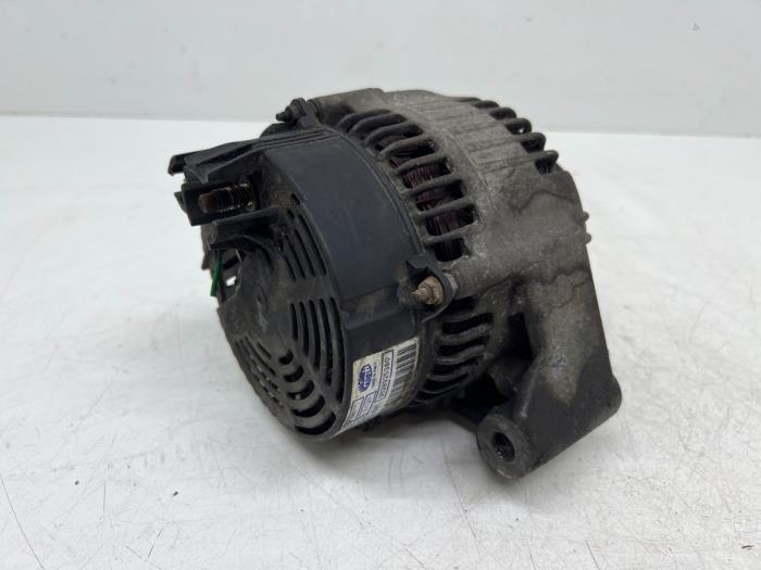 Dynamo från en Citroën Saxo 1.0i X 1999