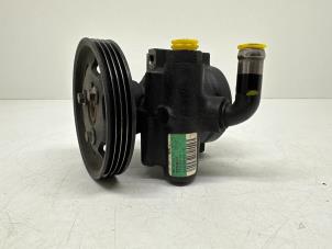 Gebruikte Stuurbekrachtiging Pomp Dacia Sandero I (BS) 1.2 16V Prijs € 40,00 Margeregeling aangeboden door Autohandel & Demontage Weteringbrug