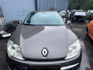 Gebruikte Voorkop compleet Renault Laguna III (BT) 1.5 dCi 110 Prijs € 750,00 Margeregeling aangeboden door Autohandel & Demontage Weteringbrug