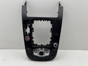 Begagnade Navigeringskontrollpanel Audi SQ5 (8RB) 3.0 TDI V6 24V Pris € 185,00 Marginaltabell erbjuds av Autohandel & Demontage Weteringbrug