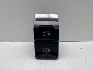 Gebruikte Schakelaar handrem Audi SQ5 (8RB) 3.0 TDI V6 24V Prijs € 15,00 Margeregeling aangeboden door Autohandel & Demontage Weteringbrug