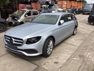 Begagnade Karosshörn, vänster fram Mercedes E Estate (S213) E-220d 2.0 Turbo 16V Pris på förfrågan erbjuds av Autohandel & Demontage Weteringbrug