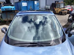 Gebruikte Voorruit Renault Scénic III (JZ) 1.6 Energy dCi 130 Prijs € 200,00 Margeregeling aangeboden door Autohandel & Demontage Weteringbrug