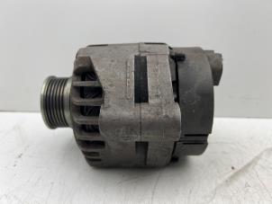 Gebruikte Dynamo Opel Astra H GTC (L08) 1.9 CDTi 100 Prijs € 40,00 Margeregeling aangeboden door Autohandel & Demontage Weteringbrug