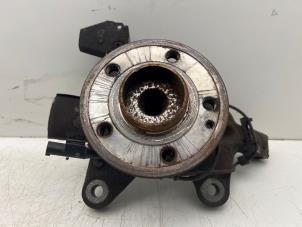 Gebruikte Fusee links-voor Mercedes Vito (447.6) 2.2 116 CDI 16V Prijs € 120,00 Margeregeling aangeboden door Autohandel & Demontage Weteringbrug