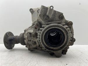 Gebruikte Tussenbak 4x4 Nissan X-Trail (T30) 2.5 16V 4x4 Prijs € 200,00 Margeregeling aangeboden door Autohandel & Demontage Weteringbrug