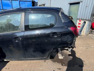 Gebruikte Scherm links-achter Citroen C1 1.0 Vti 68 12V Prijs op aanvraag aangeboden door Autohandel & Demontage Weteringbrug