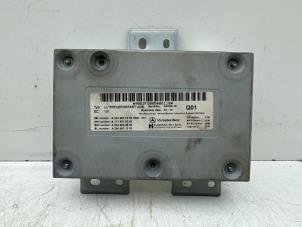 Gebruikte Regelunit Multi Media Mercedes B (W245) 2.0 B-180 CDI 16V Prijs € 20,00 Margeregeling aangeboden door Autohandel & Demontage Weteringbrug