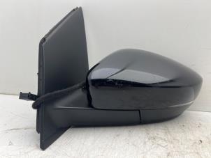 Gebruikte Buitenspiegel links Volkswagen Polo V (6R) 1.4 TDI 12V 90 Prijs € 60,00 Margeregeling aangeboden door Autohandel & Demontage Weteringbrug