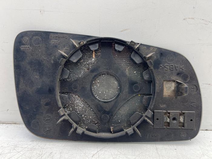 Spiegelglas links van een Volkswagen Golf III Cabrio (1E) 1.8 1998