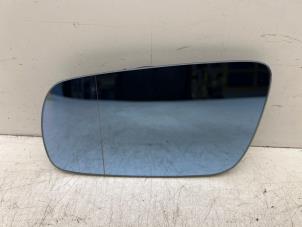 Gebruikte Spiegelglas links Volkswagen Golf III Cabrio (1E) 1.8 Prijs € 15,00 Margeregeling aangeboden door Autohandel & Demontage Weteringbrug