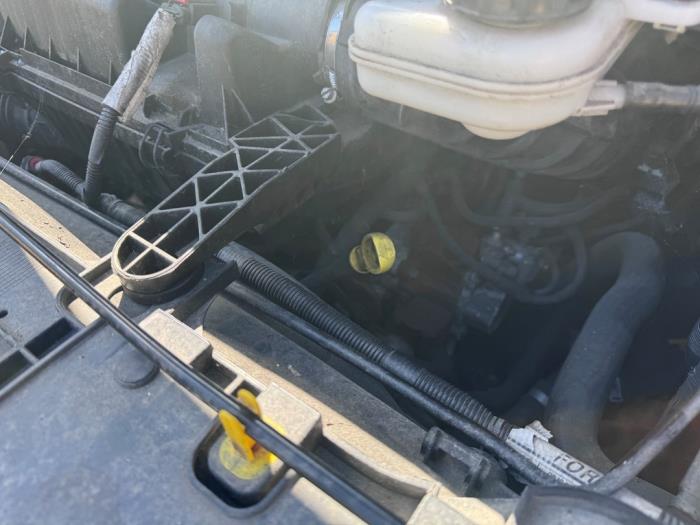 Motor från en Ford Transit Custom 2.2 TDCi 16V 2013