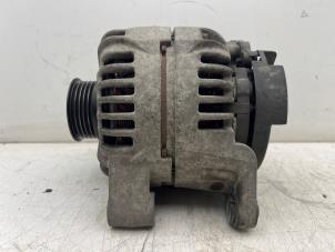Gebruikte Dynamo Opel Corsa C (F08/68) 1.2 16V Twin Port Prijs € 25,00 Margeregeling aangeboden door Autohandel & Demontage Weteringbrug