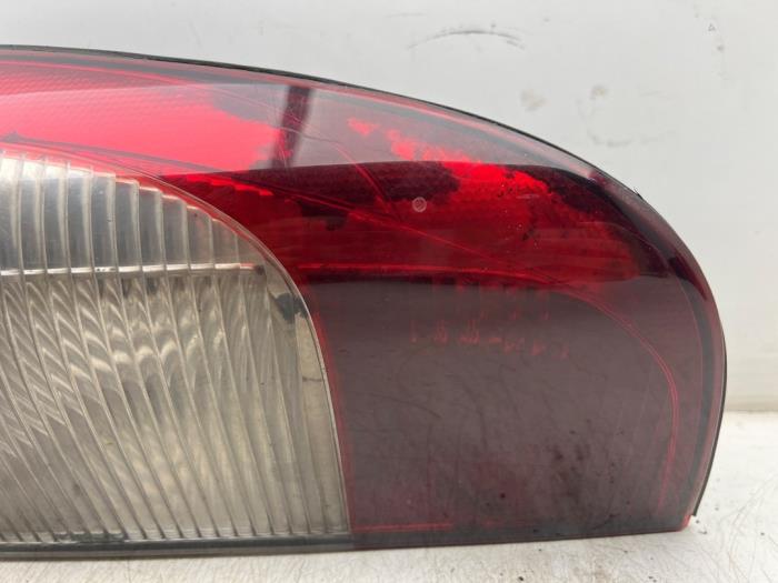 Achterlicht rechts van een Mercedes-Benz Vito (639.6) 2.2 109 CDI 16V 2005