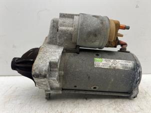 Begagnade Startmotor Renault Master III (MA/MB/MC/MD/MH/MF/MG/MH) 2.3 dCi 16V Pris € 20,00 Marginaltabell erbjuds av Autohandel & Demontage Weteringbrug