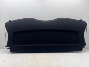 Gebruikte Hoedenplank Ford Fiesta 5 (JD/JH) 1.3 Prijs € 30,00 Margeregeling aangeboden door Autohandel & Demontage Weteringbrug