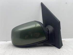 Begagnade Skärmspegel, höger Ford Fusion 1.6 16V Pris € 30,00 Marginaltabell erbjuds av Autohandel & Demontage Weteringbrug