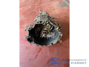 Używane Skrzynia biegów Audi A6 (C5) 2.4 V6 30V Cena € 250,00 Procedura marży oferowane przez Het Viaduct