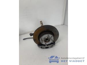 Gebruikte Fusee links-voor Hyundai i10 (B5) 1.0 12V Prijs € 180,00 Margeregeling aangeboden door Het Viaduct