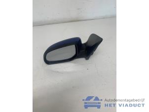 Gebruikte Buitenspiegel links Hyundai i20 1.2i 16V Prijs € 60,00 Margeregeling aangeboden door Het Viaduct