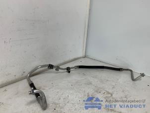 Używane Przewód klimatyzacji Renault Clio IV Estate/Grandtour (7R) 1.5 Energy dCi 90 FAP Cena € 60,00 Procedura marży oferowane przez Het Viaduct