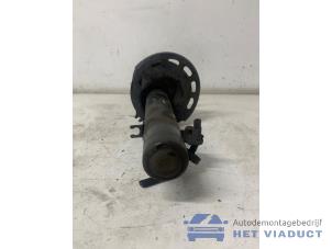 Gebruikte Voorpoot links Opel Crossland (X) 1.2 Turbo 12V Prijs € 100,00 Margeregeling aangeboden door Het Viaduct