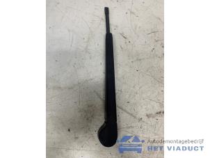 Begagnade Bakre torkararm Seat Mii 1.0 12V Pris € 30,00 Marginaltabell erbjuds av Het Viaduct