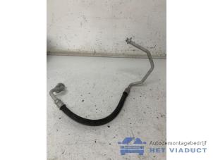 Używane Przewód klimatyzacji Volkswagen Touran (5T1) 2.0 TDI 150 Cena € 70,00 Procedura marży oferowane przez Het Viaduct