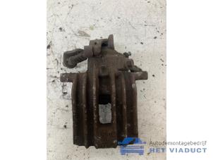 Begagnade Bakre bromsok, höger Audi A1 Sportback (8XA/8XF) 1.0 TFSI Ultra 12V Pris € 35,00 Marginaltabell erbjuds av Het Viaduct