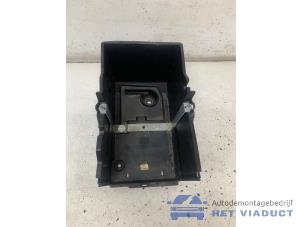 Gebruikte Accubak Ford Focus 3 Wagon 1.0 Ti-VCT EcoBoost 12V 125 Prijs € 15,00 Margeregeling aangeboden door Het Viaduct