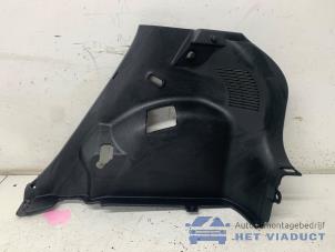 Gebruikte Kofferbakbekleding rechts Hyundai i10 1.0 12V Prijs € 120,00 Margeregeling aangeboden door Het Viaduct