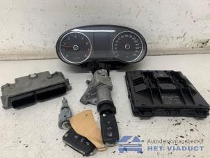 Begagnade Tändningslås + dator Volkswagen Polo V (6R) 1.2 12V Pris € 300,00 Marginaltabell erbjuds av Het Viaduct