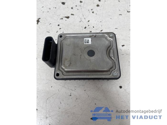 Adaptiv farthållare, sensor (avstånd) från en Skoda Fabia IV (PJ3) 1.0 MPI 12V 2022