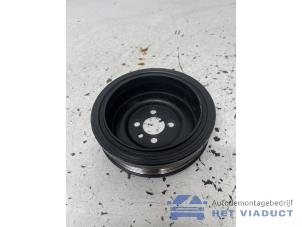 Gebruikte Krukas Poelie Volkswagen Caddy IV 2.0 TDI 102 Prijs € 25,00 Margeregeling aangeboden door Het Viaduct