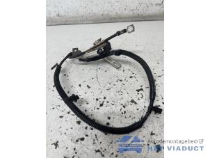 Używane Rózne Renault Captur (2R) 1.2 TCE 16V EDC Cena € 60,00 Procedura marży oferowane przez Het Viaduct