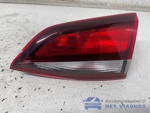 Gebruikte Achterlicht rechts Opel Astra K Sports Tourer 1.2 Turbo 12V Prijs € 60,00 Margeregeling aangeboden door Het Viaduct