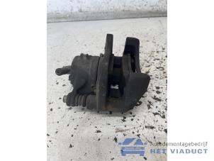 Gebruikte Remklauw (Tang) links-voor Ford Fiesta 6 (JA8) 1.0 SCI 12V 80 Prijs € 20,00 Margeregeling aangeboden door Het Viaduct