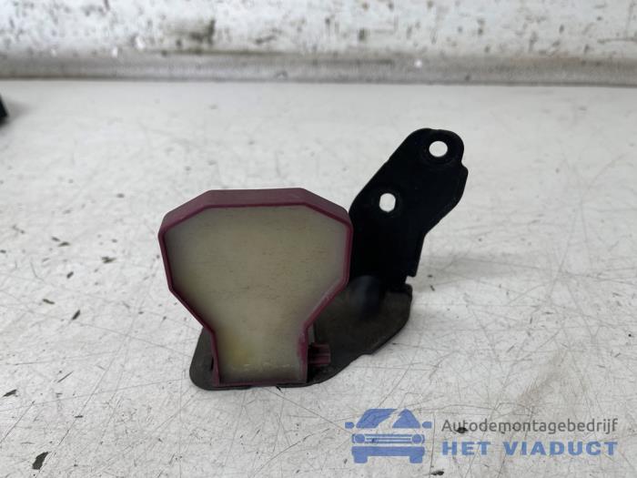 Adaptiv farthållare, sensor (avstånd) från en Audi A4 Avant (B9) 2.0 TDI Ultra 16V 2017