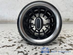 Begagnade Luftmunstycke, instrumentbräda Mercedes A Limousine (177.1) 1.5 A-180d Pris € 25,00 Marginaltabell erbjuds av Het Viaduct