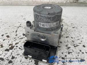 Gebruikte ABS Pomp Volkswagen Caddy IV 2.0 TDI 102 Prijs € 240,00 Margeregeling aangeboden door Het Viaduct