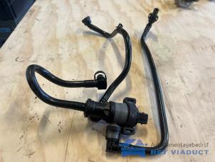 Begagnade Vakuumpump, bromsservo BMW 5 serie (F10) 520i 16V Pris € 45,00 Marginaltabell erbjuds av Het Viaduct