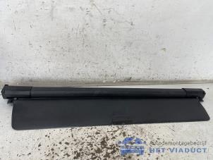 Gebruikte Dekzeil Bagageruimte Opel Insignia Sports Tourer 2.0 CDTI 16V 160 Ecotec Prijs € 300,00 Margeregeling aangeboden door Het Viaduct