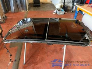 Gebruikte Schuifdak Glas Volkswagen Golf VI Variant (AJ5/1KA) 1.6 TDI 16V 105 Prijs € 250,00 Margeregeling aangeboden door Het Viaduct